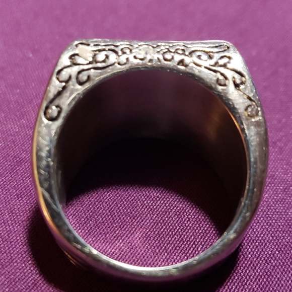 ring - Picture 4 of 5